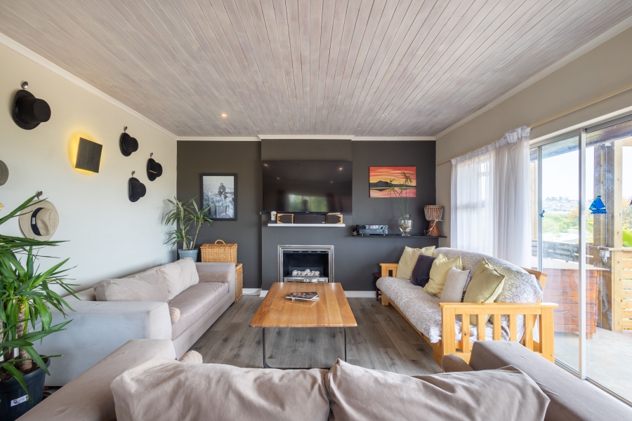 4 Bedroom Property for Sale in Old Place Western Cape